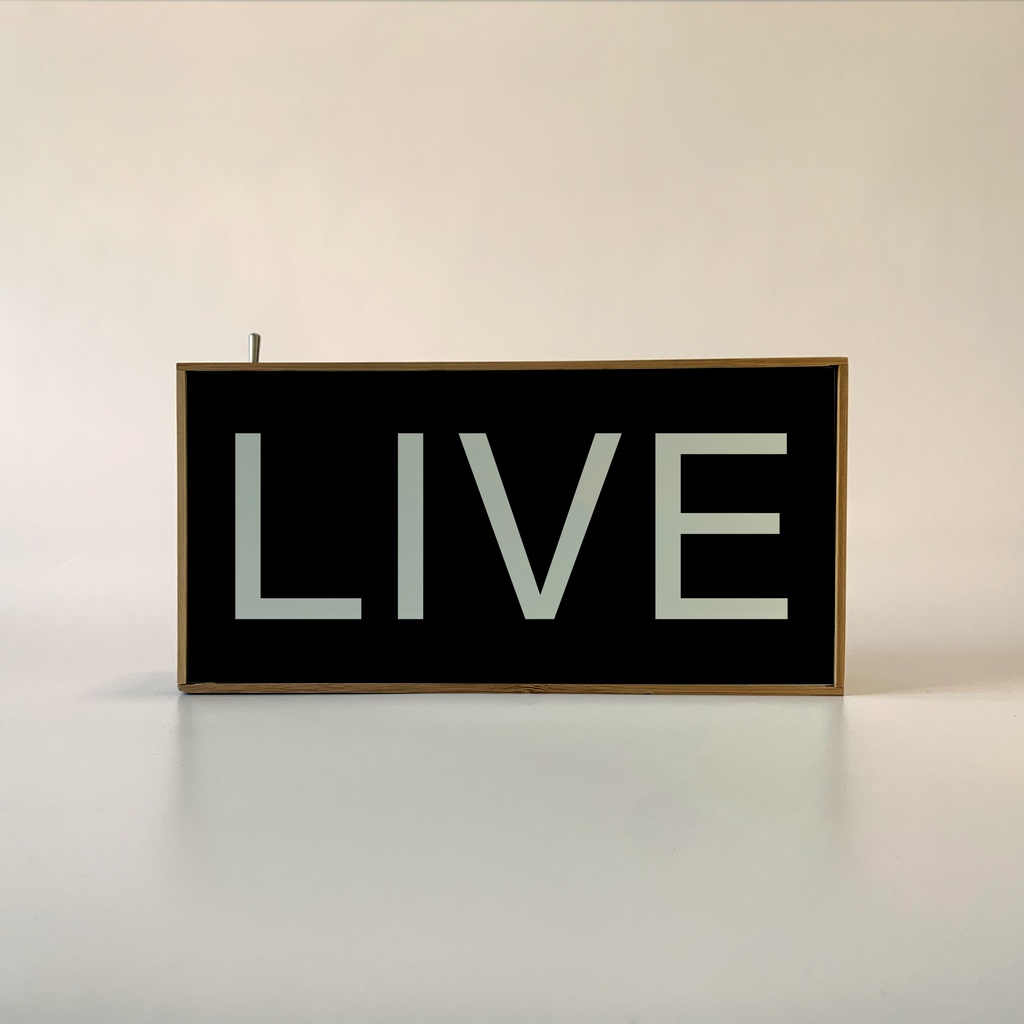 Lightbox Live off